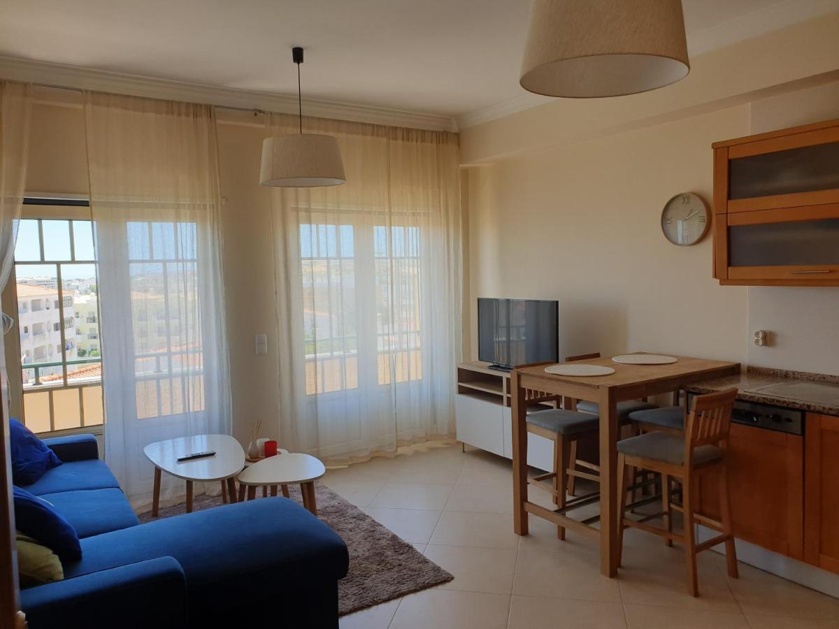 אלבופיירה Oura Beach T1 Apartment Coral , Close To The Strip, Swimming Pool, Wi Fi, A/C מראה חיצוני תמונה